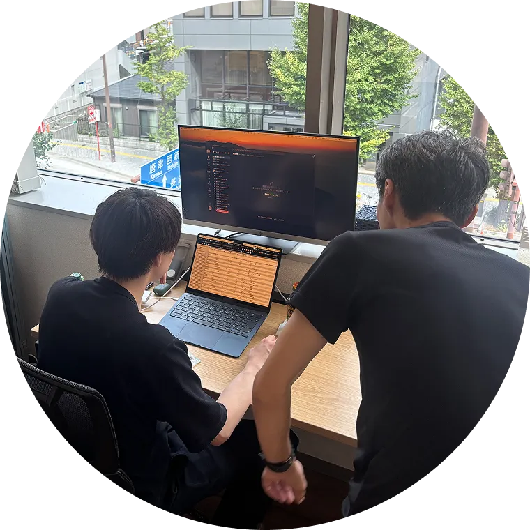 アイディアを出し合いながら開発